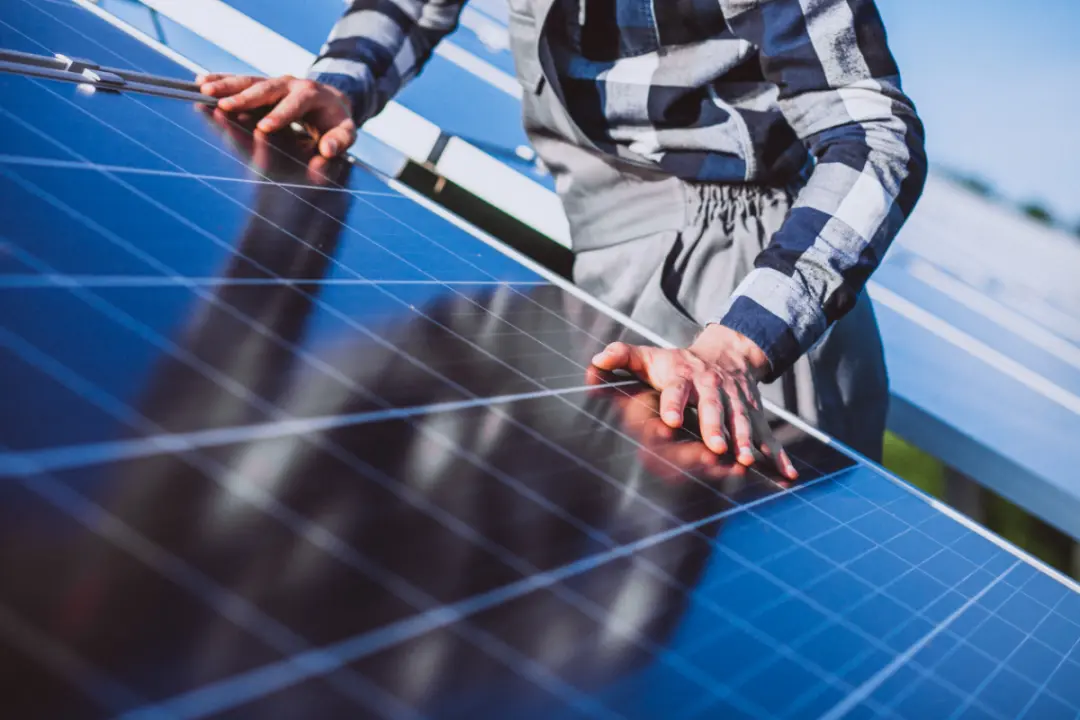 Solar Panel Installers Wigan, Manchester, Liverpool, Bolton, Ormskirk, Warrington, St Helens, Chorley, Southport